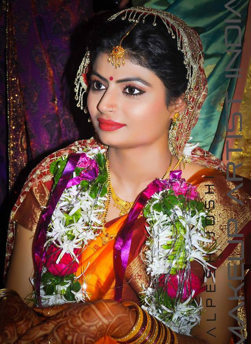 A Beautiful Bride with Floral Accessories · Free Stock Photo